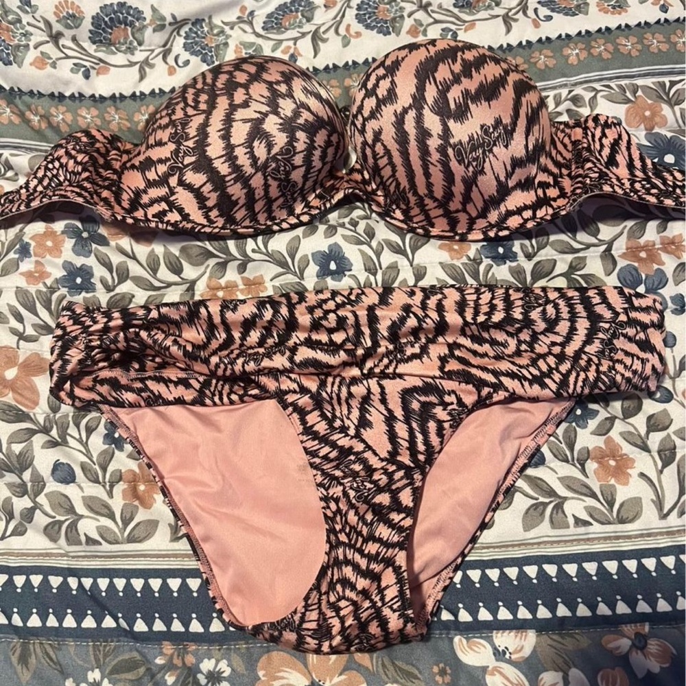 BOMBSHELL Victoria Secrete Two piece Swim